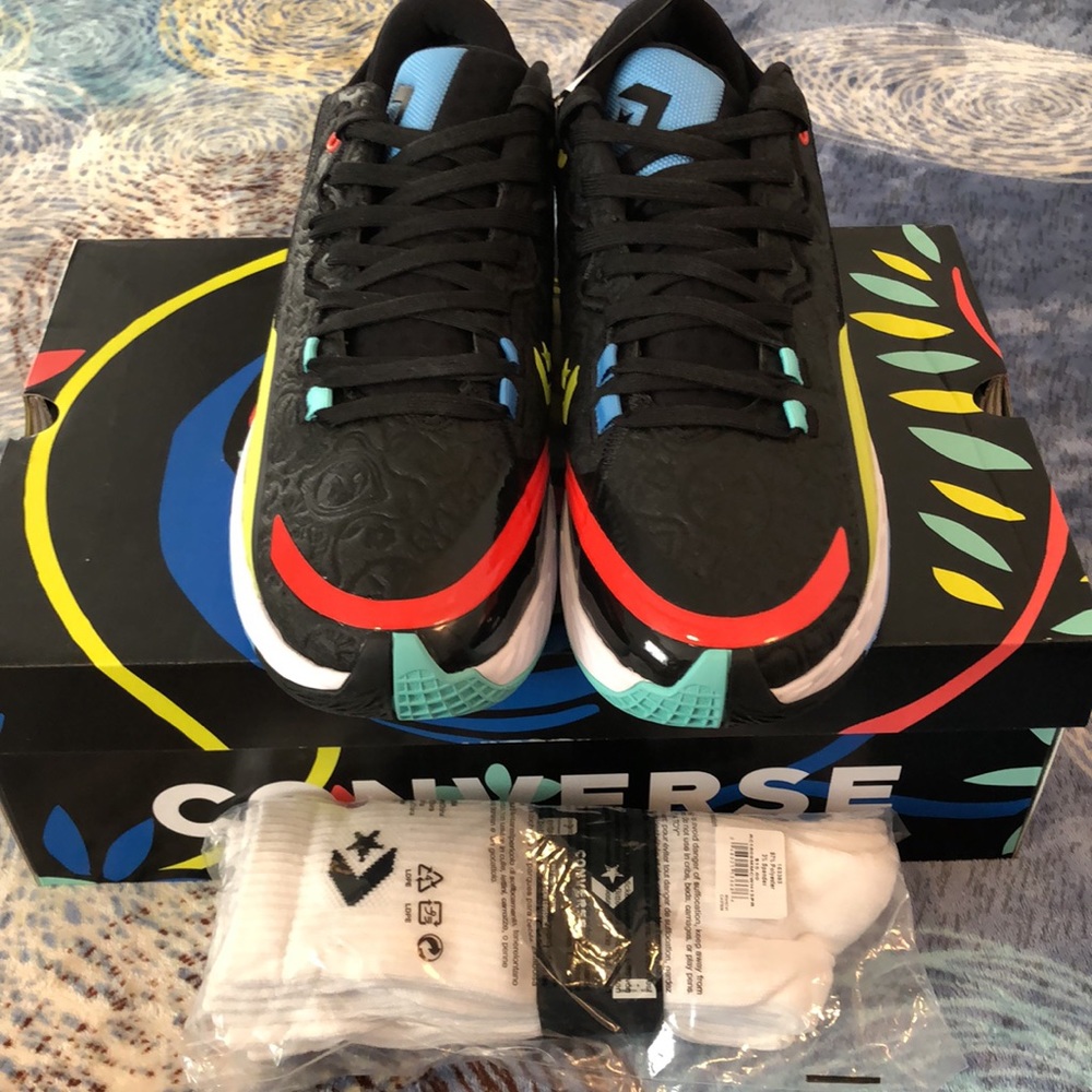 CONVERSE ALL STAR BB JET MID PEACE AND UNITY SHOES WITH CONVERSE CREW SOCKS